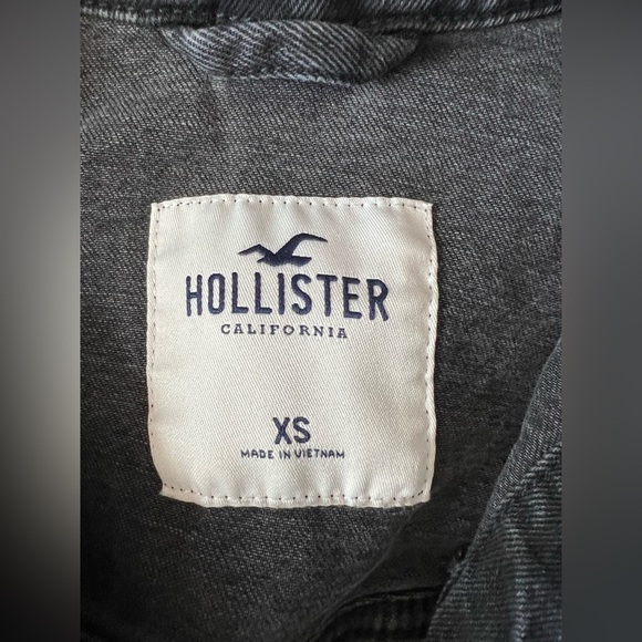 Hollister Women's Dark Gray Jean Jacket - Picture 3 of 4